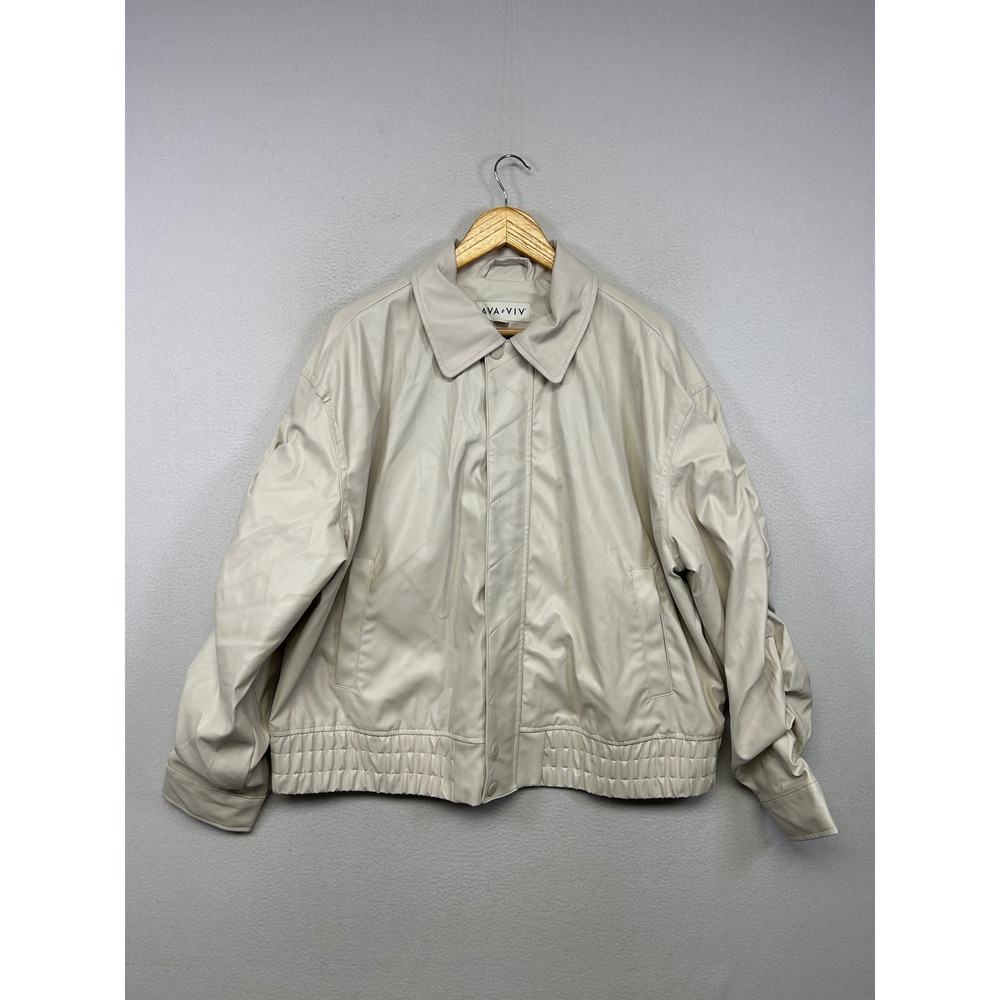 Streetwear Ava & Viv Womens 1X Cream Faux Leather Oversized Bomber Jacket